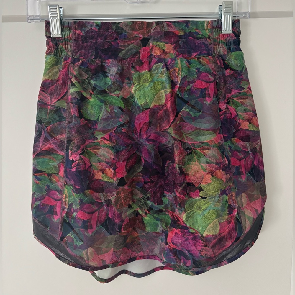 Lululemon Hotty Hot High-Rise Skirt